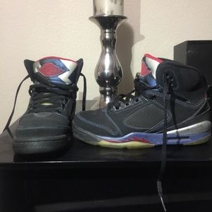 Jordan men 4.5, women=6.5